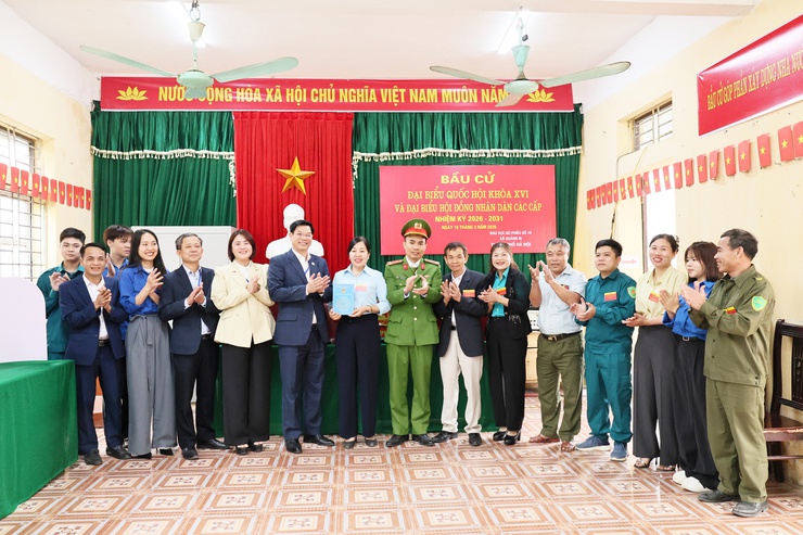 Trao gửi sứ mệnh thiêng liêng- Ảnh 2.