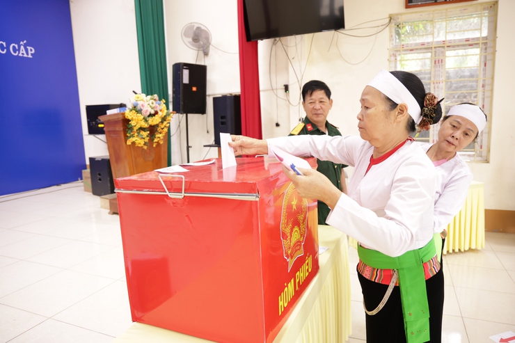 CỬ TRI XÃ YÊN XUÂN TÍCH CỰC THAM GIA NGÀY HỘI BẦU CỬ 15/3/2026- Ảnh 6.