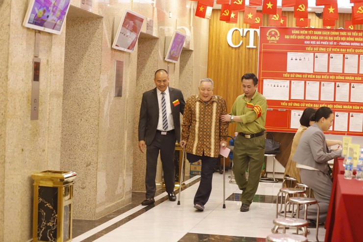 Phường Dương Nội tổ chức thành công cuộc bầu cử đại biểu Quốc hội khoá XVI và đại biểu HĐND các cấp nhiệm kỳ 2026 - 2031- Ảnh 8.