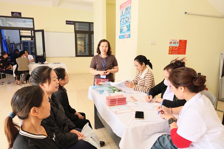 Trạm Y tế xã Quảng Bị tổ chức chiến dịch truyền thông lồng ghép cung cấp dịch vụ chăm sóc sức khỏe sinh sản- Ảnh 1.