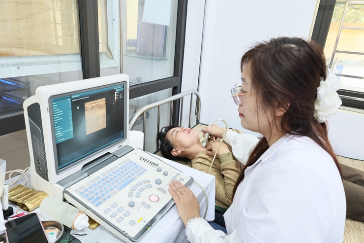 Trạm Y tế xã Quảng Bị tổ chức chiến dịch truyền thông lồng ghép cung cấp dịch vụ chăm sóc sức khỏe sinh sản- Ảnh 3.