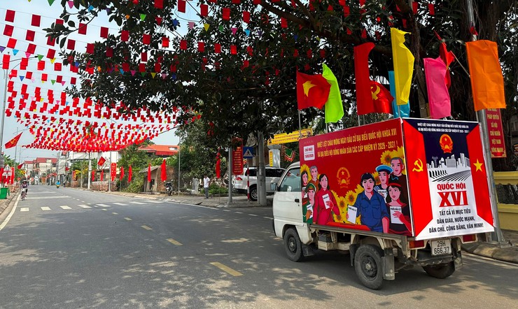 Xã Hương Sơn thực hiện "mục tiêu kép", sẵn sàng cho ngày hội toàn dân đi bầu cử- Ảnh 4.