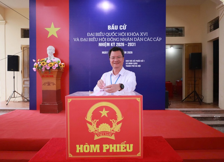 Ứng dụng công nghệ vào bầu cử tại xã đảo Minh Châu- Ảnh 2.