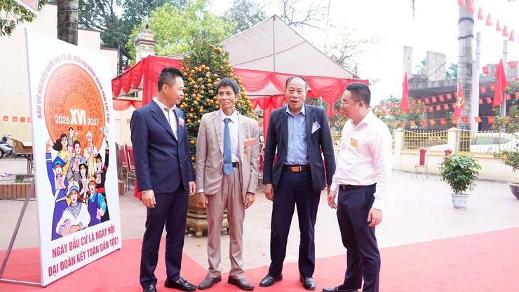 Xã Phú Xuyên: Cuộc bầu cử diễn ra an toàn, tỷ lệ cử tri đi bầu đạt 99,88%- Ảnh 1.