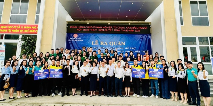 Đẩy mạnh tuyên truyền chính sách thuế đối với hộ kinh doanh tại xã Đông Anh- Ảnh 1.