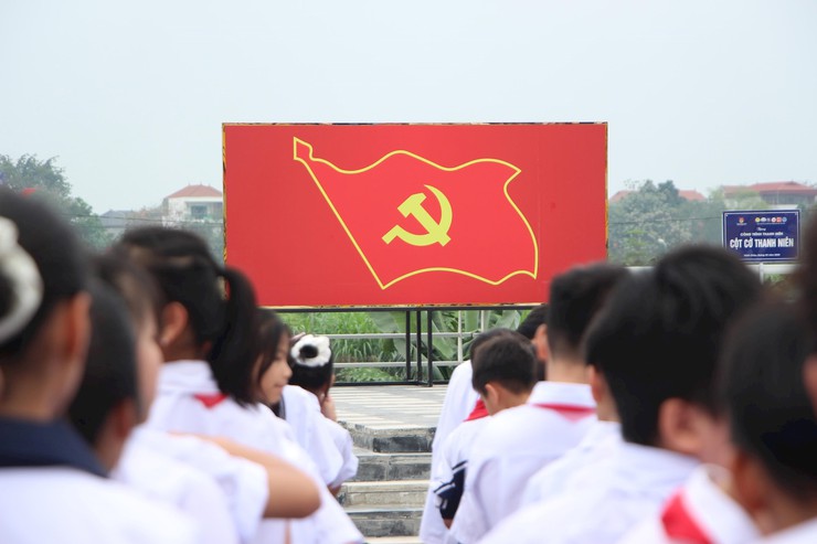 Trang trọng lễ thượng cờ tại xã đảo duy nhất tại Hà Nội- Ảnh 5.