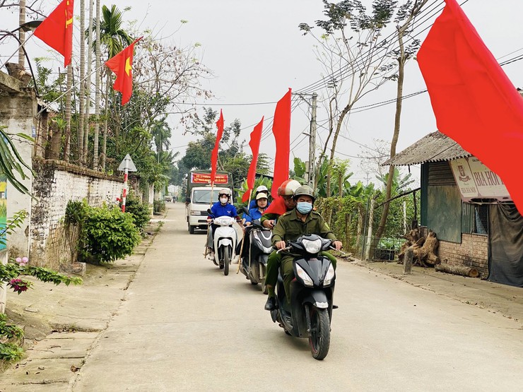 Tuổi trẻ xã Minh Châu tổ chức tuyên truyền lưu động về Bầu cử Quốc hội khóa XVI và HĐND các cấp nhiệm kỳ 2026 – 2031.- Ảnh 2.