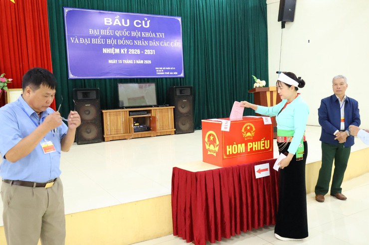 Xã Ba Vì rộn ràng khai mạc bầu cử Đại biểu Quốc hội khóa XVI và Đại biểu HĐND các cấp nhiệm kỳ 2026–2031- Ảnh 3.
