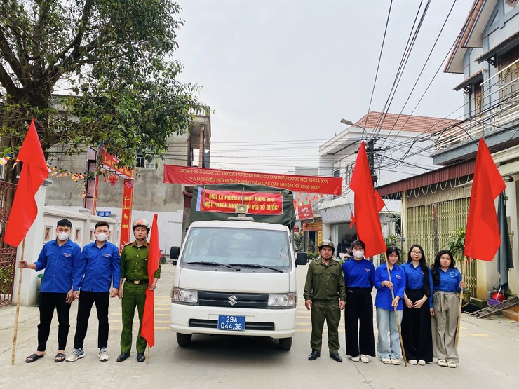 Tuổi trẻ xã Minh Châu tổ chức tuyên truyền lưu động về Bầu cử Quốc hội khóa XVI và HĐND các cấp nhiệm kỳ 2026 – 2031.- Ảnh 4.