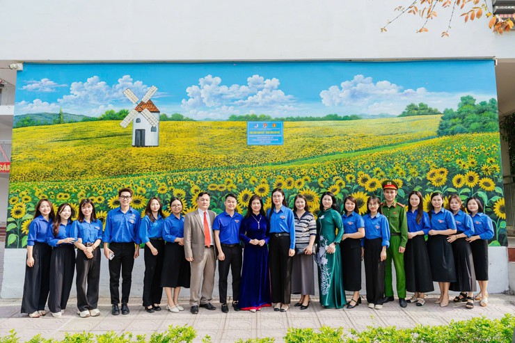 Tuổi trẻ phường Phú Lương khánh thành công trình thanh niên chào mừng thành công cuộc bầu cử đại biểu Quốc hội khóa XVI và đại biểu HĐND các cấp nhiệm kỳ 2026 – 2031.- Ảnh 2.