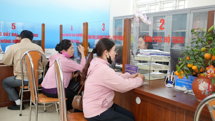 Phường Yên Nghĩa đẩy mạnh cải cách hành chính, nâng cao chất lượng phục vụ Nhân dân- Ảnh 1.