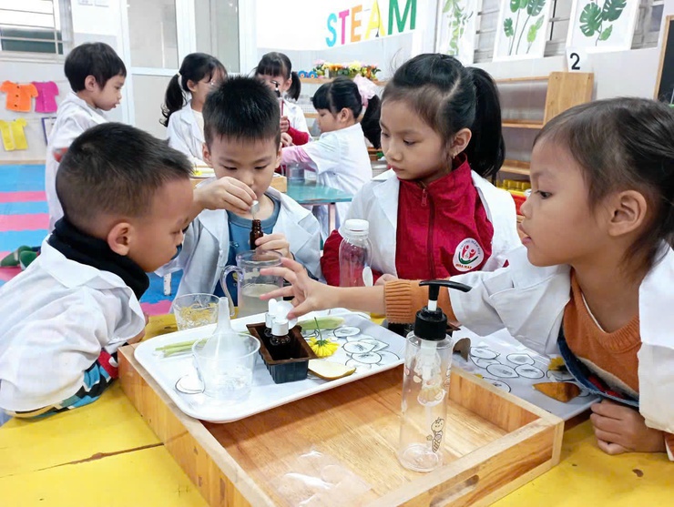 CÔ LƯƠNG THU HÀ VÀ PHƯƠNG PHÁP GIÚP TRẺ BÌNH TĨNH TRƯỚC CẢM XÚC BÙNG NỔ- Ảnh 1.