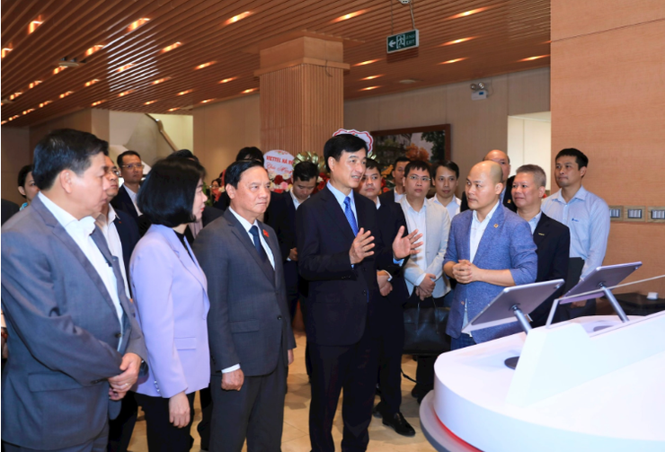 Hà Nội khai trương nền tảng điều hành tập trung “Một điểm đến của mọi nhiệm vụ”- Ảnh 3.