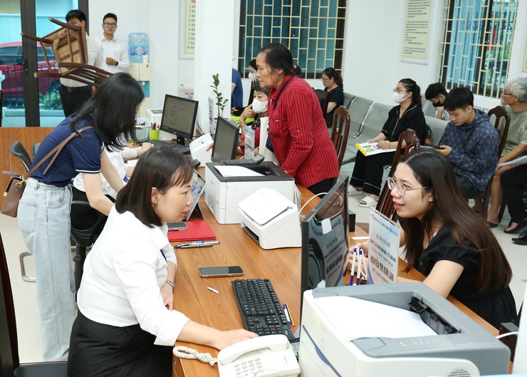 Phường Yên Hòa quyết tâm bứt phá Cải cách hành chính năm 2026 với chủ đề "Lấy người dân và doanh nghiệp làm trung tâm phục vụ"- Ảnh 2.