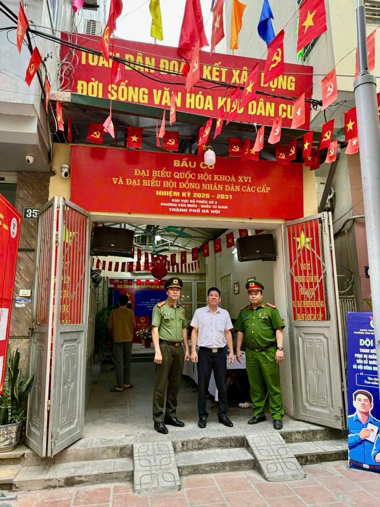 PHƯỜNG VĂN MIẾU – QUỐC TỬ GIÁM CHỦ ĐỘNG TRIỂN KHAI CÁC GIẢI PHÁP BẢO ĐẢM AN NINH, AN TOÀN CHO NGÀY BẦU CỬ- Ảnh 4.