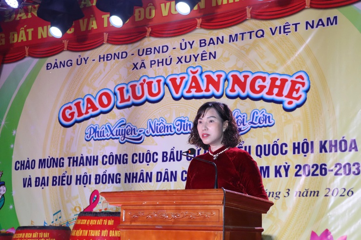 Sôi nổi đêm giao lưu văn nghệ “Phú Xuyên – Niềm tin ngày hội lớn”- Ảnh 2.