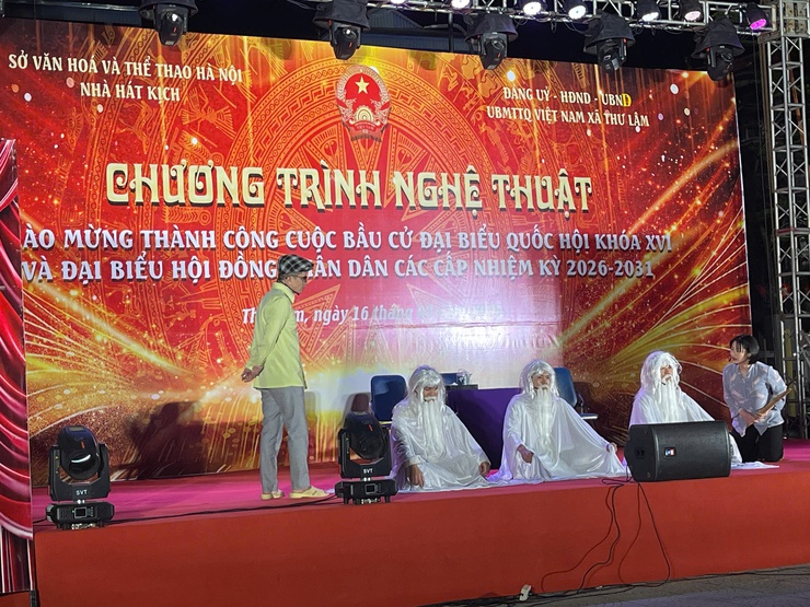 SỞ VĂN HÓA VÀ THỂ THAO HÀ NỘI – NHÀ HÁT KỊCH HÀ NỘI PHỐI HỢP VỚI XÃ THƯ LÂM TỔ CHỨC CHƯƠNG TRÌNH NGHỆ THUẬT CHÀO MỪNG THÀNH CÔNG CUỘC BẦU CỬ ĐẠI BIỂU QUỐC HỘI KHÓA XVI VÀ ĐẠI BIỂU HĐND CÁC CẤP NHIỆM KỲ 2026 – 2031- Ảnh 6.