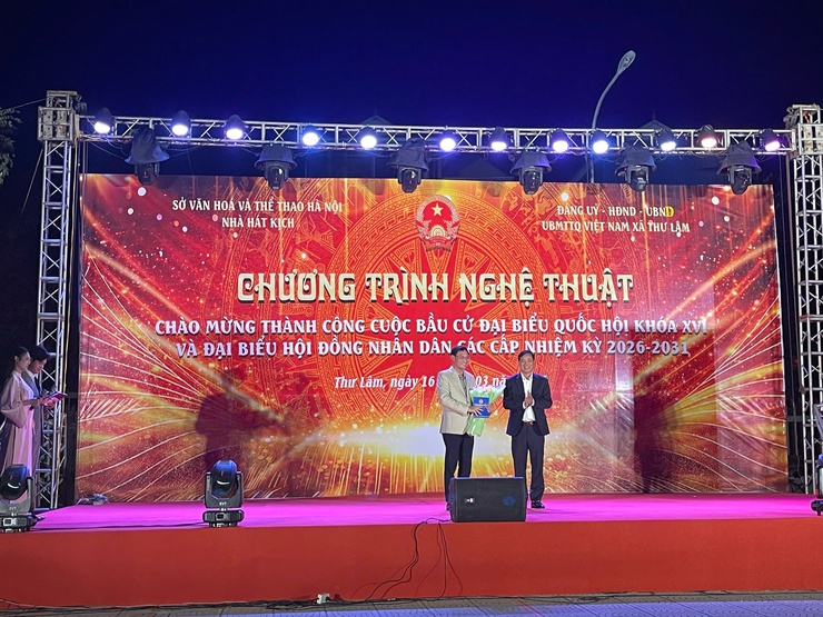 SỞ VĂN HÓA VÀ THỂ THAO HÀ NỘI – NHÀ HÁT KỊCH HÀ NỘI PHỐI HỢP VỚI XÃ THƯ LÂM TỔ CHỨC CHƯƠNG TRÌNH NGHỆ THUẬT CHÀO MỪNG THÀNH CÔNG CUỘC BẦU CỬ ĐẠI BIỂU QUỐC HỘI KHÓA XVI VÀ ĐẠI BIỂU HĐND CÁC CẤP NHIỆM KỲ 2026 – 2031- Ảnh 2.