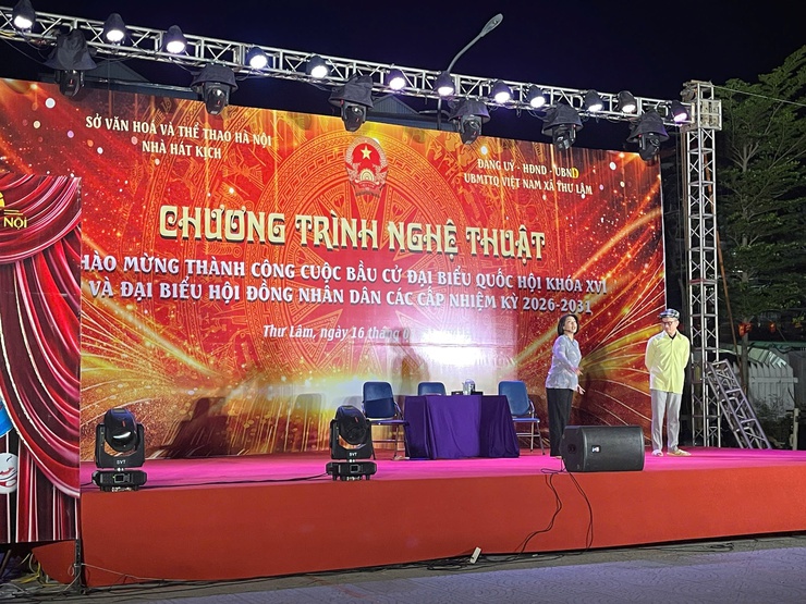 SỞ VĂN HÓA VÀ THỂ THAO HÀ NỘI – NHÀ HÁT KỊCH HÀ NỘI PHỐI HỢP VỚI XÃ THƯ LÂM TỔ CHỨC CHƯƠNG TRÌNH NGHỆ THUẬT CHÀO MỪNG THÀNH CÔNG CUỘC BẦU CỬ ĐẠI BIỂU QUỐC HỘI KHÓA XVI VÀ ĐẠI BIỂU HĐND CÁC CẤP NHIỆM KỲ 2026 – 2031- Ảnh 8.