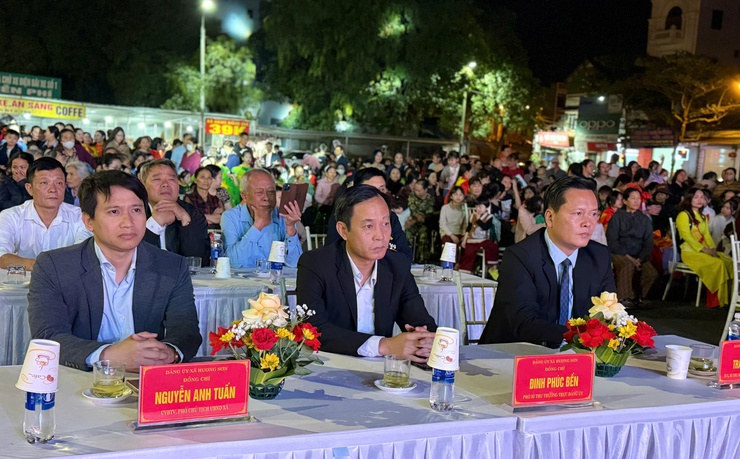 Chương trình văn nghệ chào mừng thành công bầu cử - Ảnh 4.