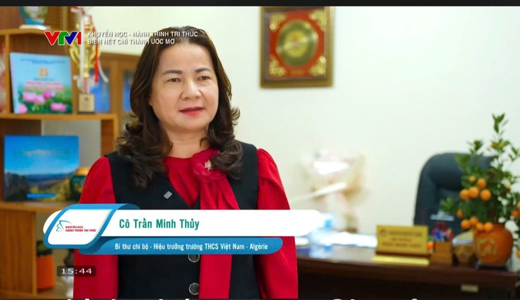 Học sinh Lê Phạm Yến Trang – Lớp 7A3 Trường THCS Việt Nam – Angieri tỏa sáng với tài năng hội họa truyền thần- Ảnh 14.