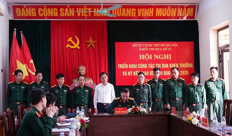 Cụm thi đua số 13, Bộ Tư lệnh Thủ đô Hà Nội tổ chức ký giao ước thi đua năm 2026- Ảnh 4.