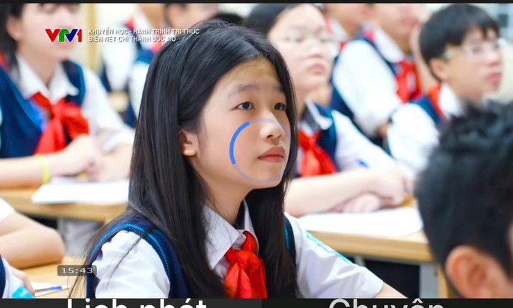 Học sinh Lê Phạm Yến Trang – Lớp 7A3 Trường THCS Việt Nam – Angieri tỏa sáng với tài năng hội họa truyền thần- Ảnh 12.