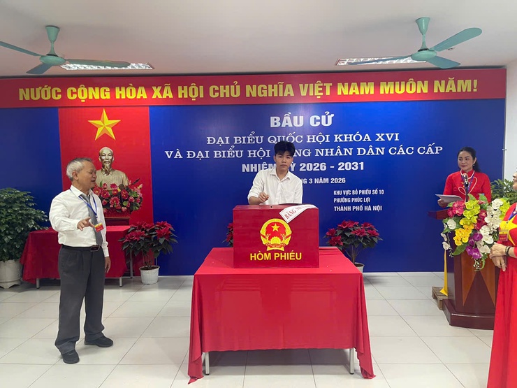 Khu vực đầu tiên trên địa bàn phường Phúc Lợi có 100% cử tri đã thực hiện quyền bầu cử- Ảnh 1.