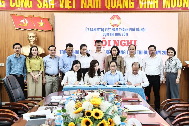 ỦY BAN MTTQ VIỆT NAM THÀNH PHỐ HÀ NỘI - CỤM THI ĐUA SỐ 09 TRIỂN KHAI KẾ HOẠCH VÀ KÝ KẾT PHONG TRÀO THI ĐUA NĂM 2026- Ảnh 2.