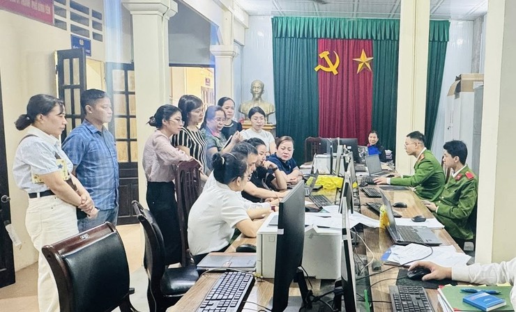 Trạm y tế xã Xuân Mai chuẩn hóa, làm sạch dữ liệu hồ sơ sức khỏe điện tử- Ảnh 2.