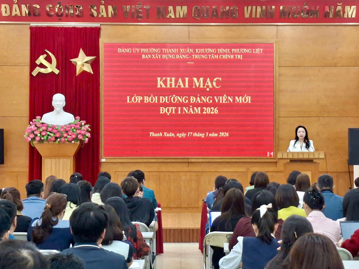 Khai mạc lớp bồi dưỡng Lý luận Chính trị dành cho Đảng viên mới đợt I năm 2026- Ảnh 1.