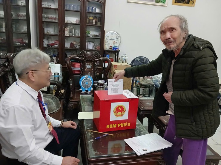 NƠI QUYỀN CÔNG DÂN TỎA SÁNG TỪ TRÁI TIM NGƯỜI LÍNH- Ảnh 1.