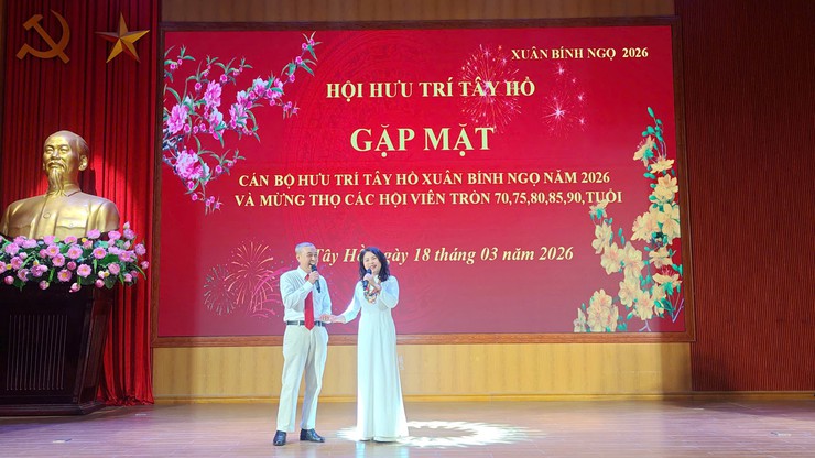 Phường Tây Hồ tổ chức gặp mặt cán bộ hưu trí năm 2026- Ảnh 9.