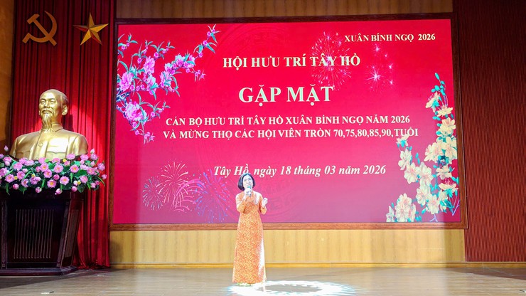 Phường Tây Hồ tổ chức gặp mặt cán bộ hưu trí năm 2026- Ảnh 7.