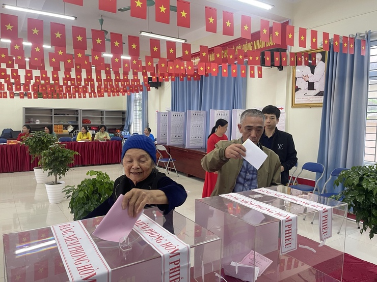 
BAN CHỈ ĐẠO BẦU CỬ XÃ ỨNG HÒA TỔ CHỨC HỘI NGHỊ ĐÁNH GIÁ KẾT QUẢ BẦU CỬ- Ảnh 4.