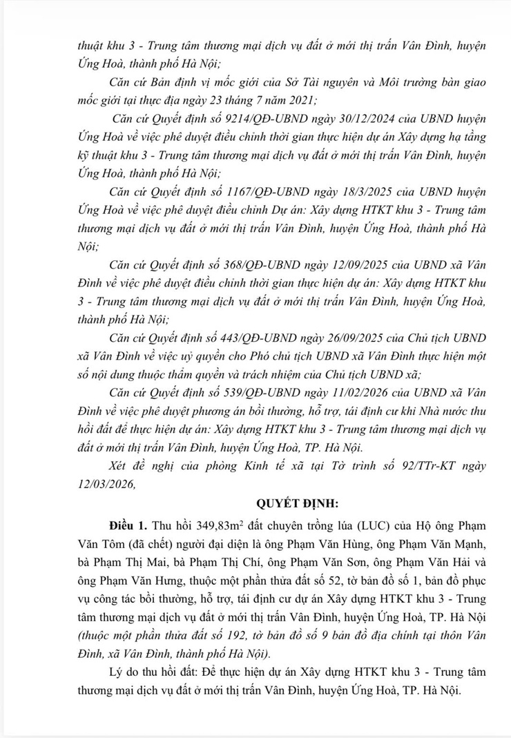 Quyết định về việc thu hồi 349,83m2 đất chuyên trồng lúa (LUC) để giải phóng mặt bằng thực hiện dự án
Xây dựng hạ tầng kỹ thuật khu 3 - Trung tâm thương mại - Ảnh 2.