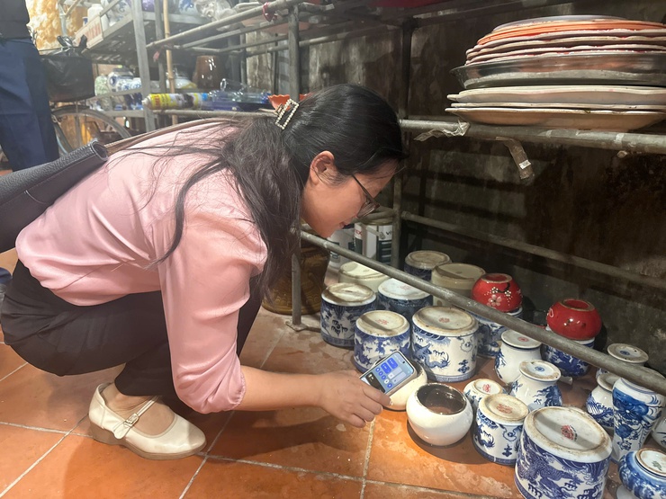 Ngành y tế Hà Nội tiếp tục phối hợp với các xã, phường đảm bảo công tác phòng chống dịch bệnh mùa Lễ hội năm 2026- Ảnh 2.