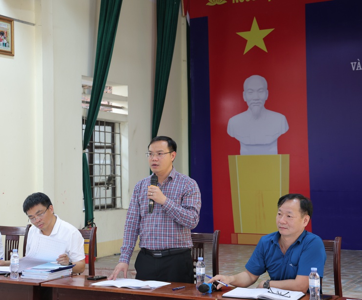 Đối thoại với các hộ gia đình, cá nhân về Dự thảo phương án Bồi thường, hỗ trợ và tái định cư trong phạm vi dự án đầu tư cải tạo, nâng cấp Quốc lộ 6 đoạn Ba La - Xuân Mai- Ảnh 2.