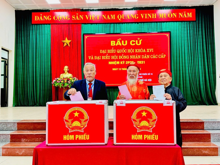 Nam Phù công bố kết quả bầu cử: 24 đại biểu HĐND xã khóa II hội tụ “Ý Đảng - lòng Dân”- Ảnh 13.