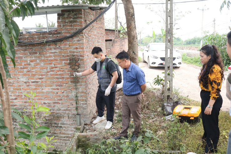 Xã Quảng Bị kiểm tra công tác chấp hành pháp luật tại 2 cơ sở chăn nuôi trên địa bàn thôn Lương Xá- Ảnh 1.