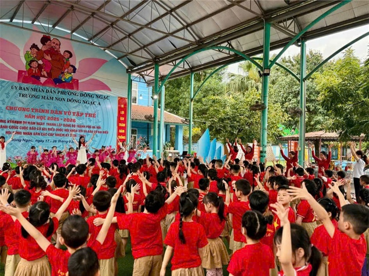 Tưng bừng, sôi nổi chương trình Dân vũ tập thể của Trường Mầm non Đông Ngạc A- Ảnh 8.