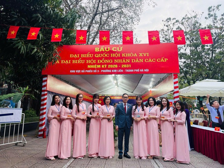 Không khí Ngày hội toàn dân tại Trường Mầm non Trung Tự- Ảnh 1.