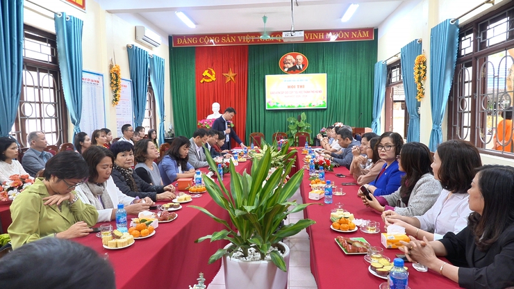 Khai mạc hội thi giáo viên giỏi tiểu học cấp TP năm học 2025 - 2026- Ảnh 2.