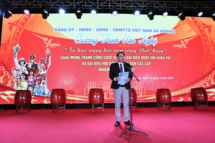 SÔI NỔI CHƯƠNG TRÌNH VĂN NGHỆ CHÀO MỪNG THÀNH CÔNG NGÀY HỘI NON SÔNG XÃ HOÀ XÁ- Ảnh 4.