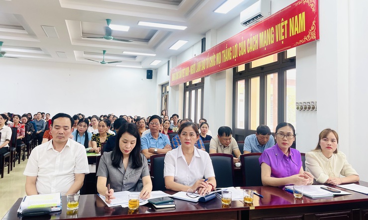 Xã Phúc Lộc tổ chức hội nghị triển khai thực hiện công tác dân số & phát triển; triển khai chiến dịch truyền thông lồng ghép cung cấp dịch vụ chăm sóc sức khoẻ sinh sản, KHHGĐ và nâng cao chất lượng dân số năm 2026- Ảnh 2.