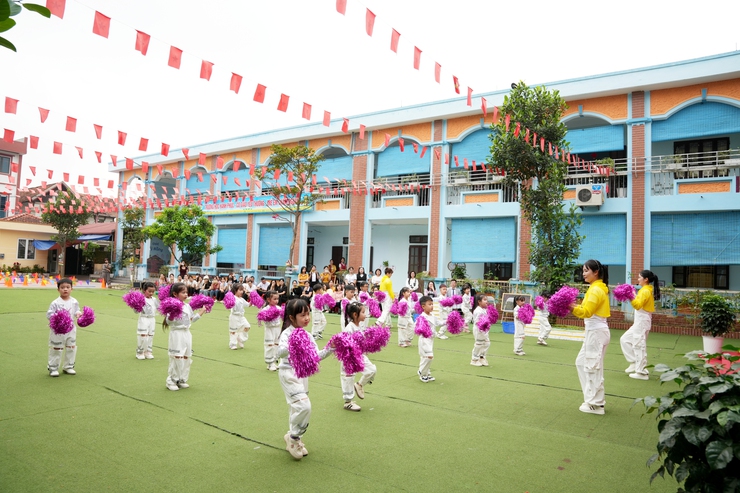 KIẾN TẬP CHUYÊN ĐỀ PHÁT TRIỂN VẬN ĐỘNG KẾT HỢP GIÁO DỤC DINH DƯỠNG CHO TRẺ MẦM NON- Ảnh 1.