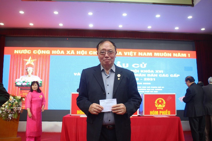 “Ngày hội non sông” rực rỡ tại phường Hai Bà Trưng – Khi ý  Đảng hoà nhịp lòng dân- Ảnh 6.