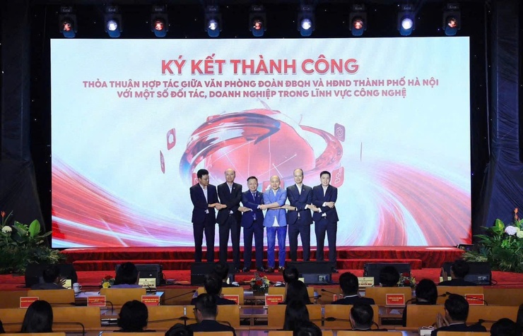 Xã Thanh Trì dự trực tuyến Khai trương nền tảng Điều hành tập trung của Đoàn ĐBQH và HĐND 2 cấp Thành phố – “Một điểm đến của mọi nhiệm vụ”- Ảnh 5.