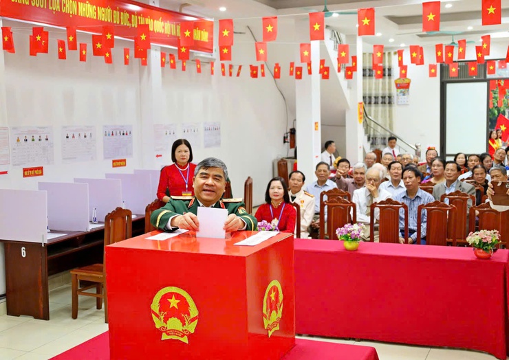 Công bố danh sách những người trúng cử đại biểu Hội đồng nhân dân phường Tùng Thiện, nhiệm kỳ 2026-2031.- Ảnh 1.