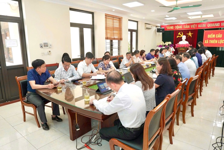 Hội nghị giao ban BCĐ công tác bồi thường hỗ trợ và tái định cư các dự án trên địa bàn xã- Ảnh 2.